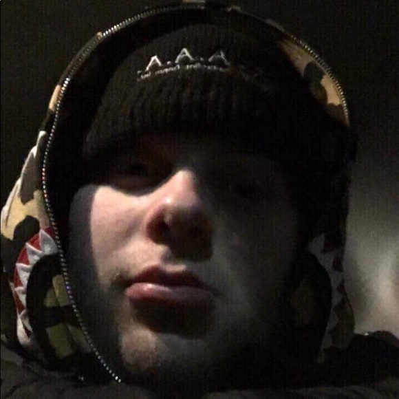 Meet your Posher, Jay - Picture 5 of 8